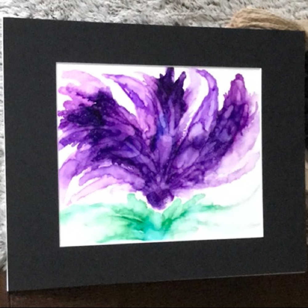 Handcrafted original abstract alcohol ink wall decor purple painting - Picture 9 of 9